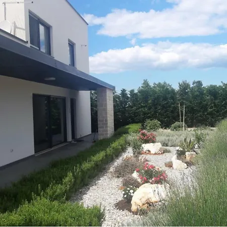 Zara Near Porec For 8 Persons With Private Pool Višnjan