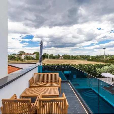 Zara Near Porec For 8 Persons With Private Pool Višnjan